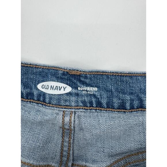 Old Navy Women's Size 16 Blue Light Wash Mid Rise Cuffed Boyfriend Denim Short - Picture 4 of 8